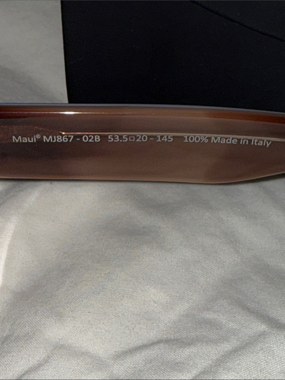 Maui Jim Ekolu black polarized sunglasses with grey lenses - Picture 6 of 6
